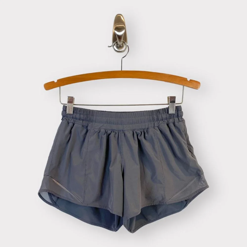 🔴SOLD🔴Lululemon Hotty Hot Short II (Long 4") Dark Carbon - Picture 2 of 5